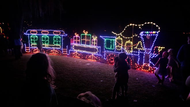 Holiday Lights Display & Elf Night at Dorothy B. Oven Park