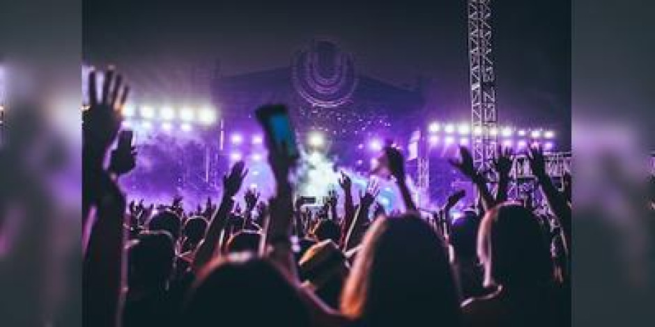 Cirque Musica: Heroes and Villains